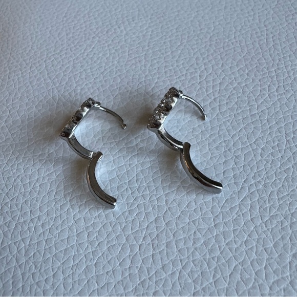 Clover Alhambra Silver Diamond Rhinestone Elegant Earrings New NWT - Picture 5 of 8
